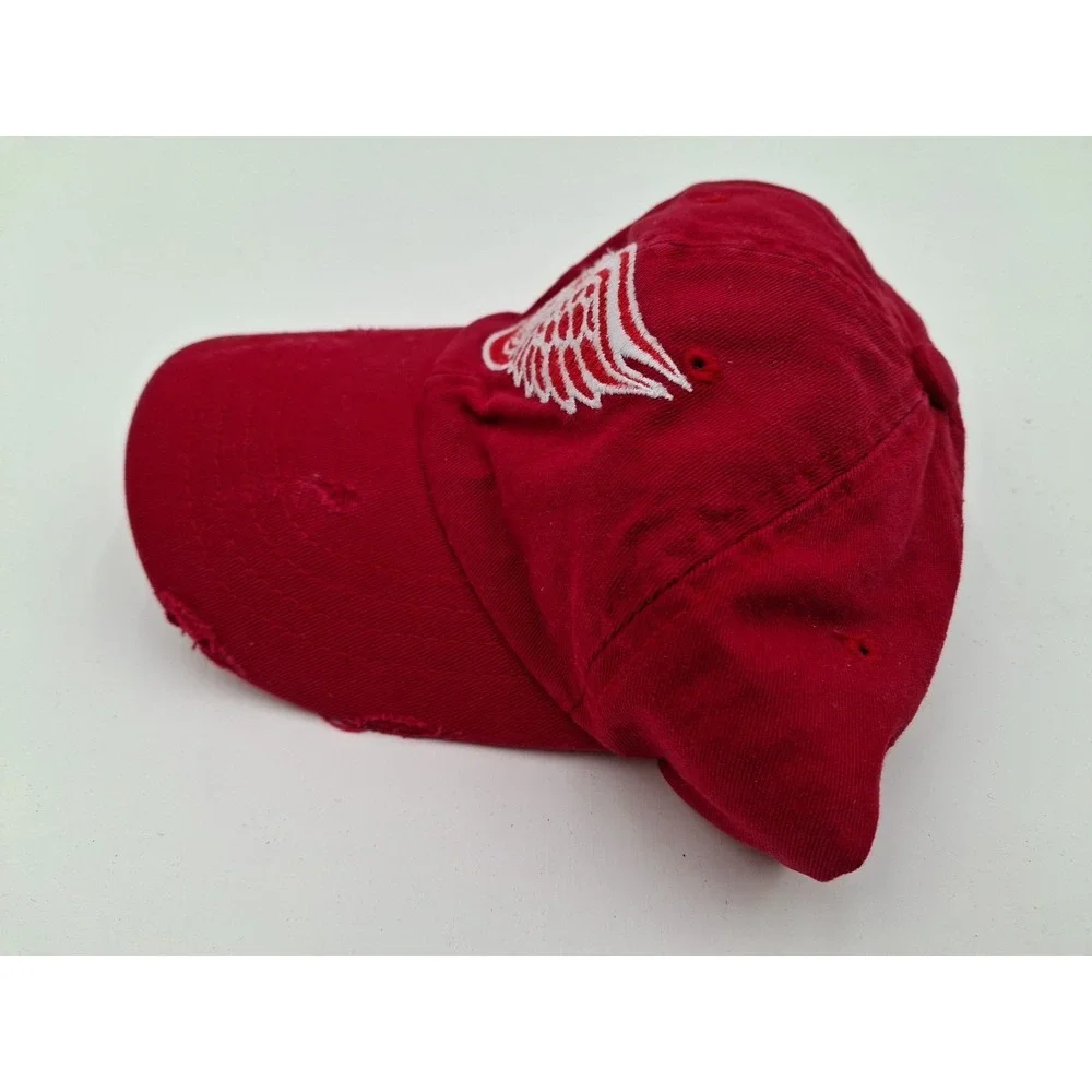 Detroit Red Wings Retro Brand Red Worn Vintage Flexfit Slouch Hat S/M, New